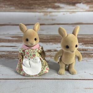 Sylvanian Families Hopper Kangaroo Family – Japan – Miniature Dollhouse Figure